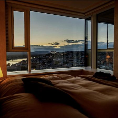 Magna Vita Apartment Братислава Екстериор снимка